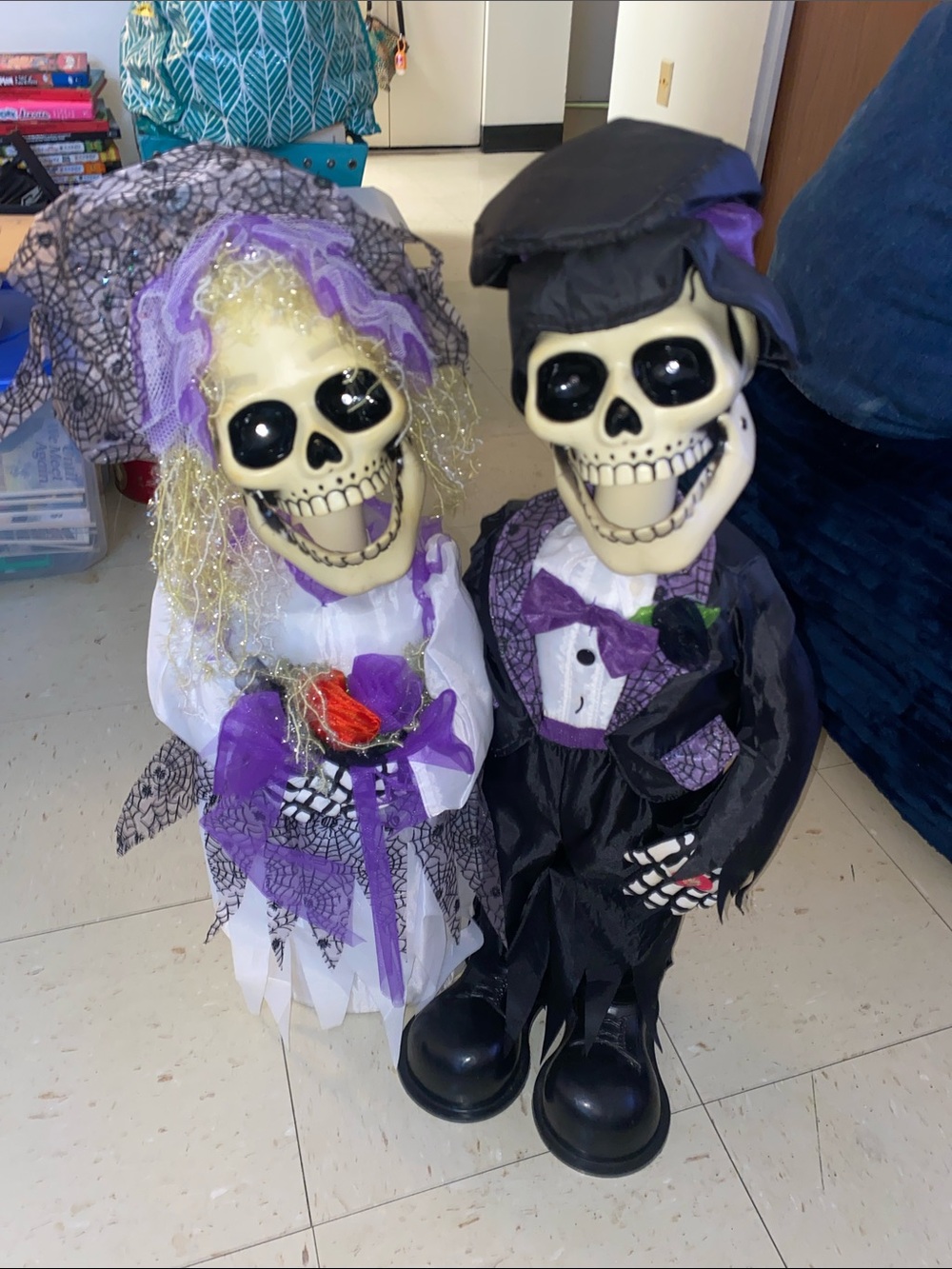 Skelton Bride and groom battery operated